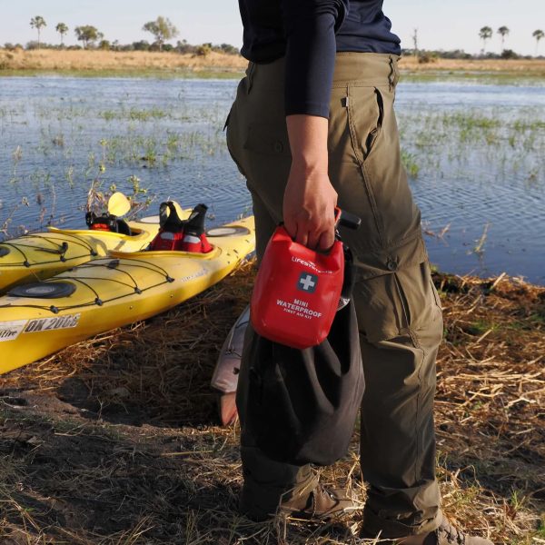 mini_waterproof_first_aid_kit